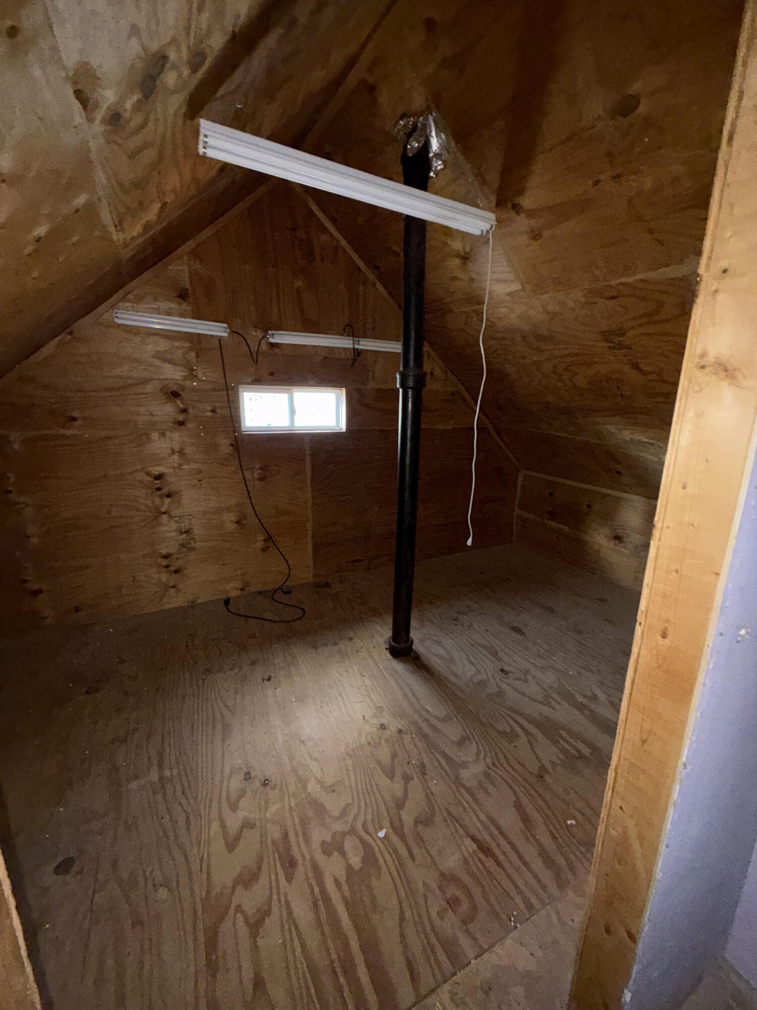 530 Humboldt Avenue Wausau, WI 54403 - Photo 14 of 18 Attic