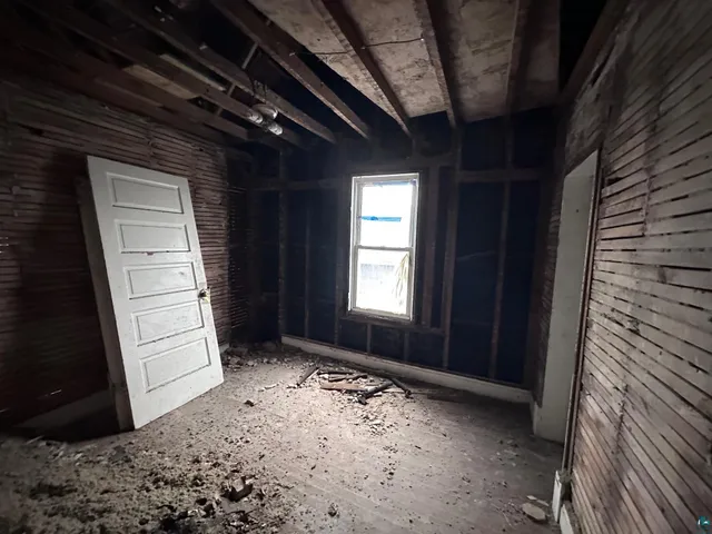 $92,500 | 1314-1316 North 11th Street, Superior, WI 54880