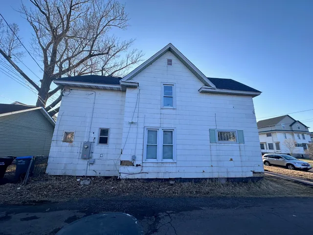 $92,500 | 1314-1316 North 11th Street, Superior, WI 54880