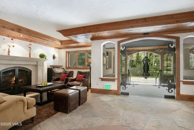 $3,350,000 | 103 Willow Place, Unit 203, Vail, CO 81657