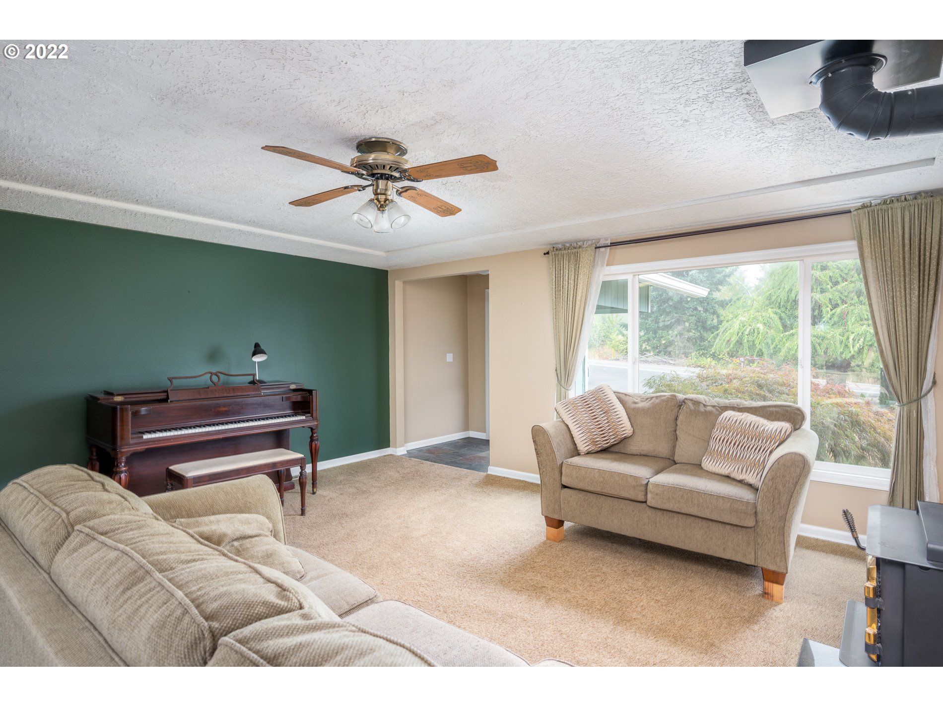 22592 Southeast Hoffmeister Road Damascus, OR 97089 - Photo 5 of 32 Gallery Image 5