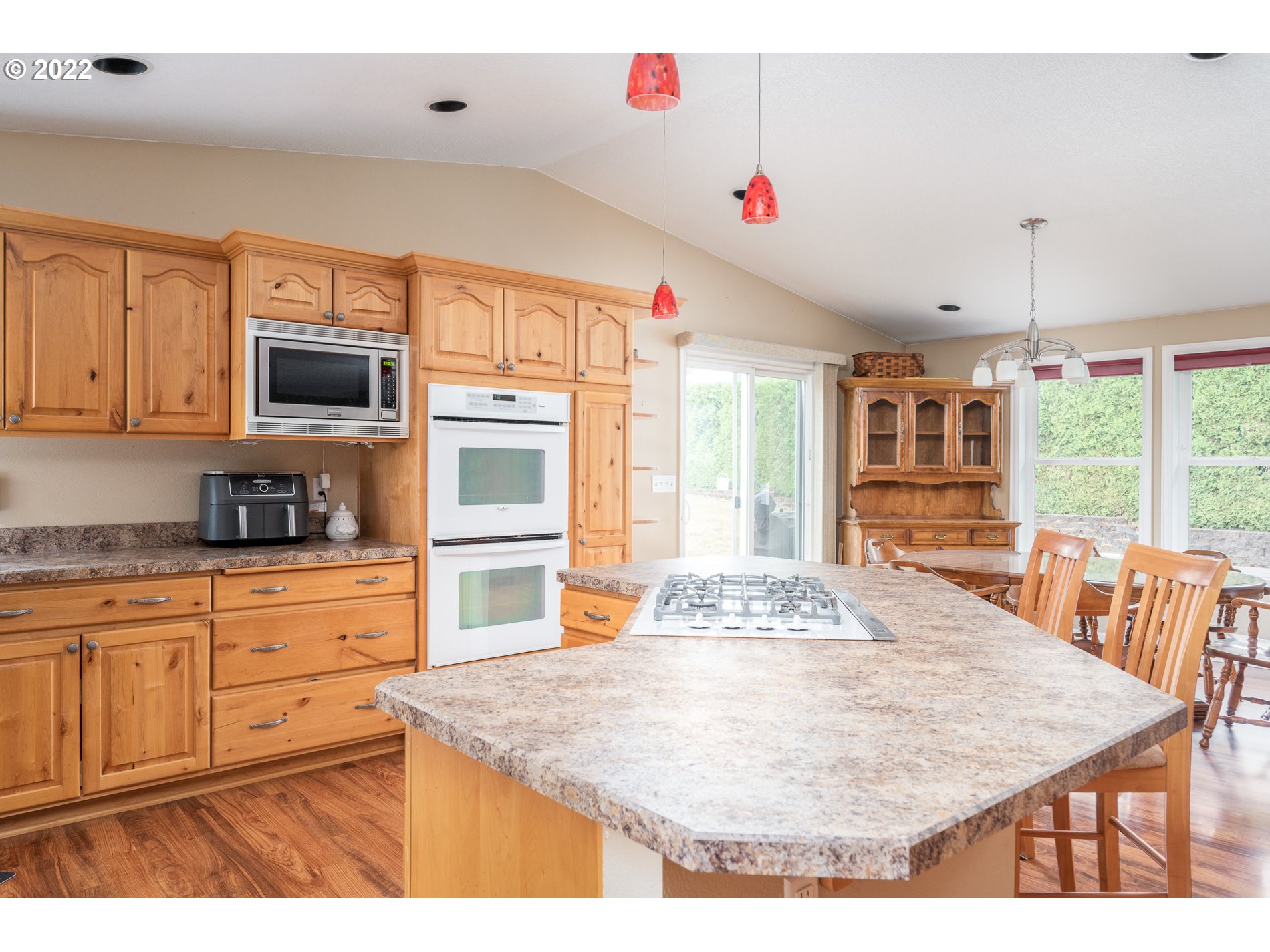 22592 Southeast Hoffmeister Road Damascus, OR 97089 - Photo 7 of 32 Gallery Image 7
