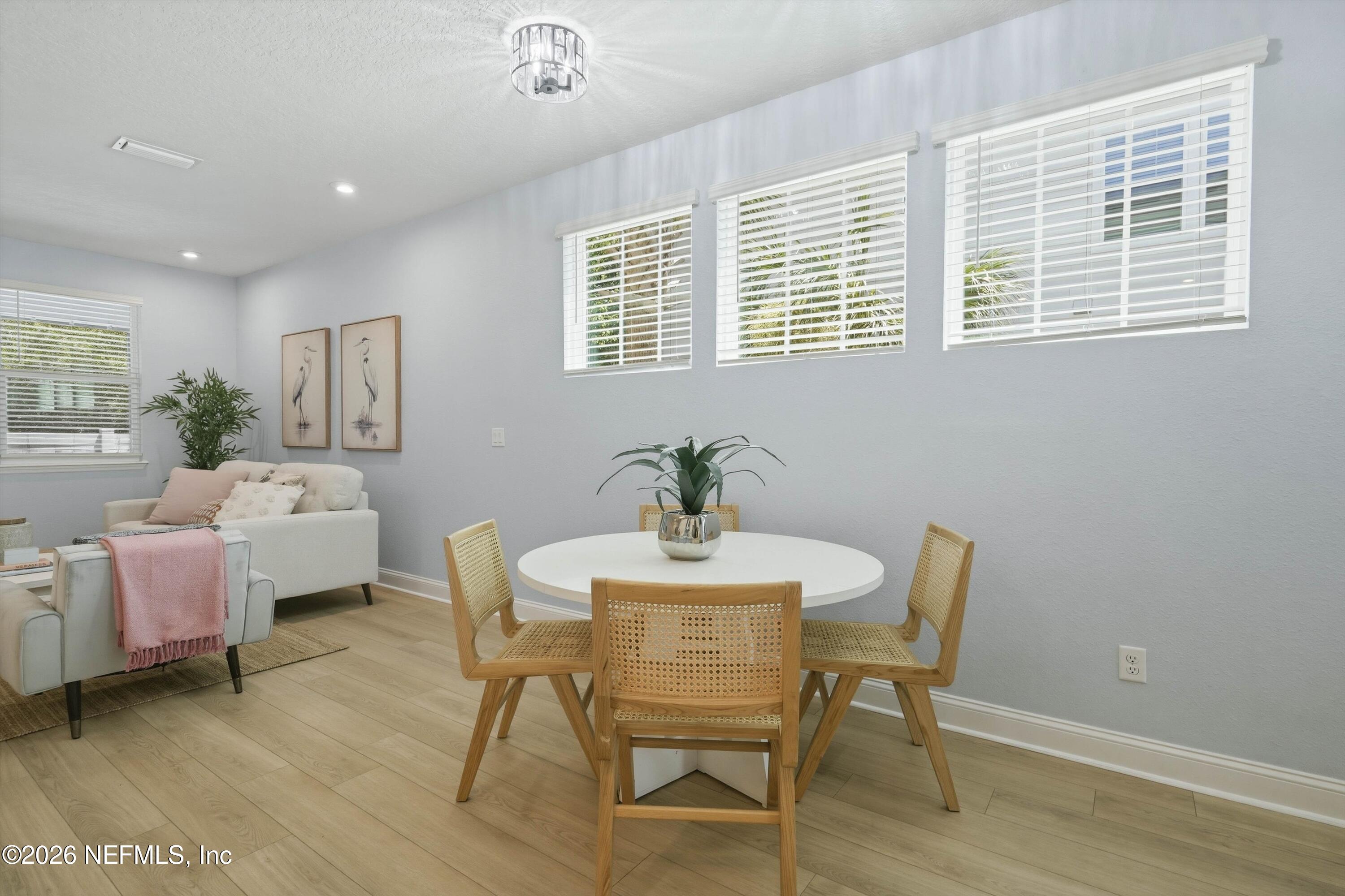 14135 Backbarrier Road Jacksonville, FL 32224 - Photo 12 of 30 05-Dining Area