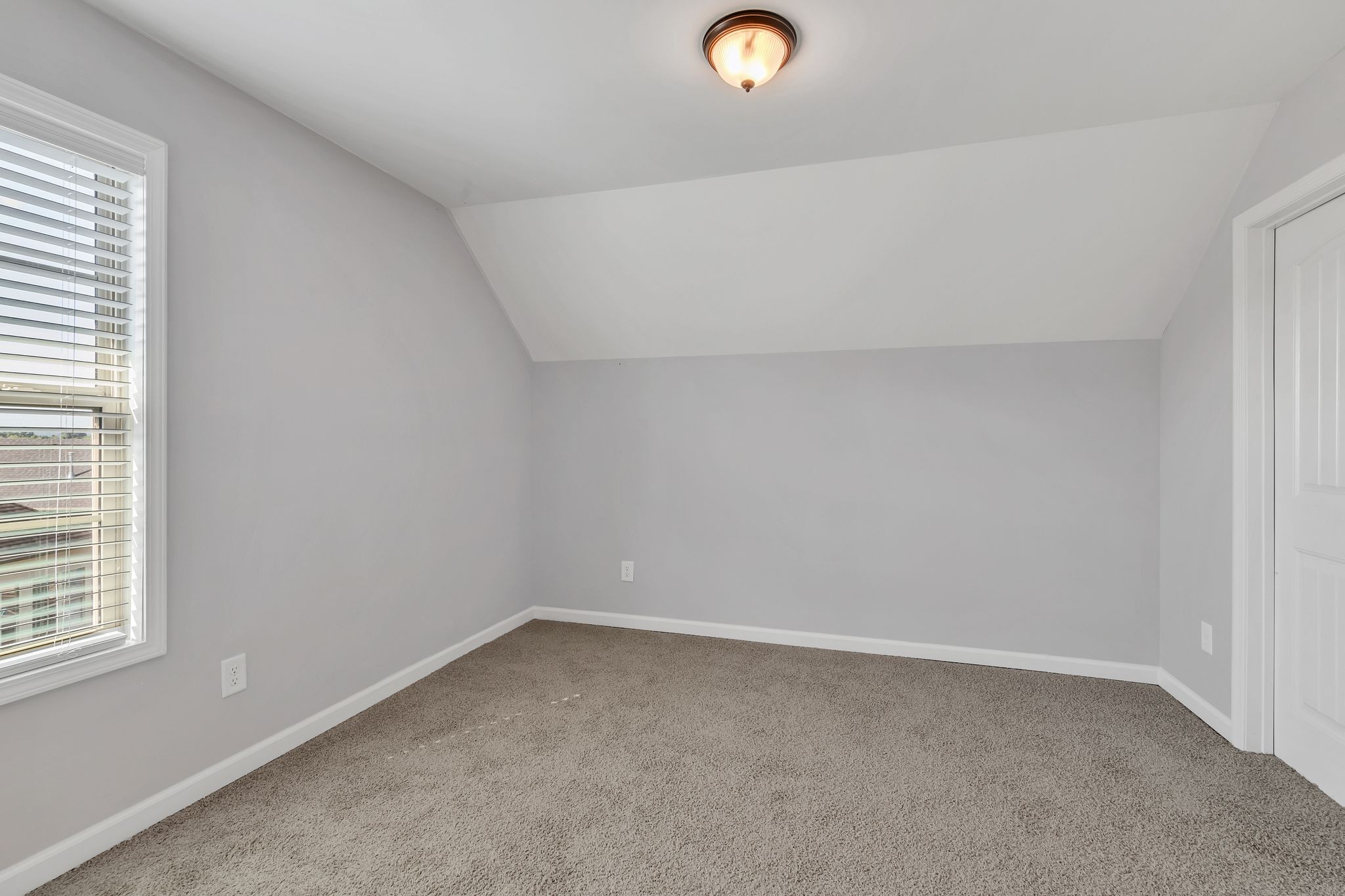 5502 Reflection Road Smyrna, TN 37167 - Photo 24 of 36 an empty room with a window