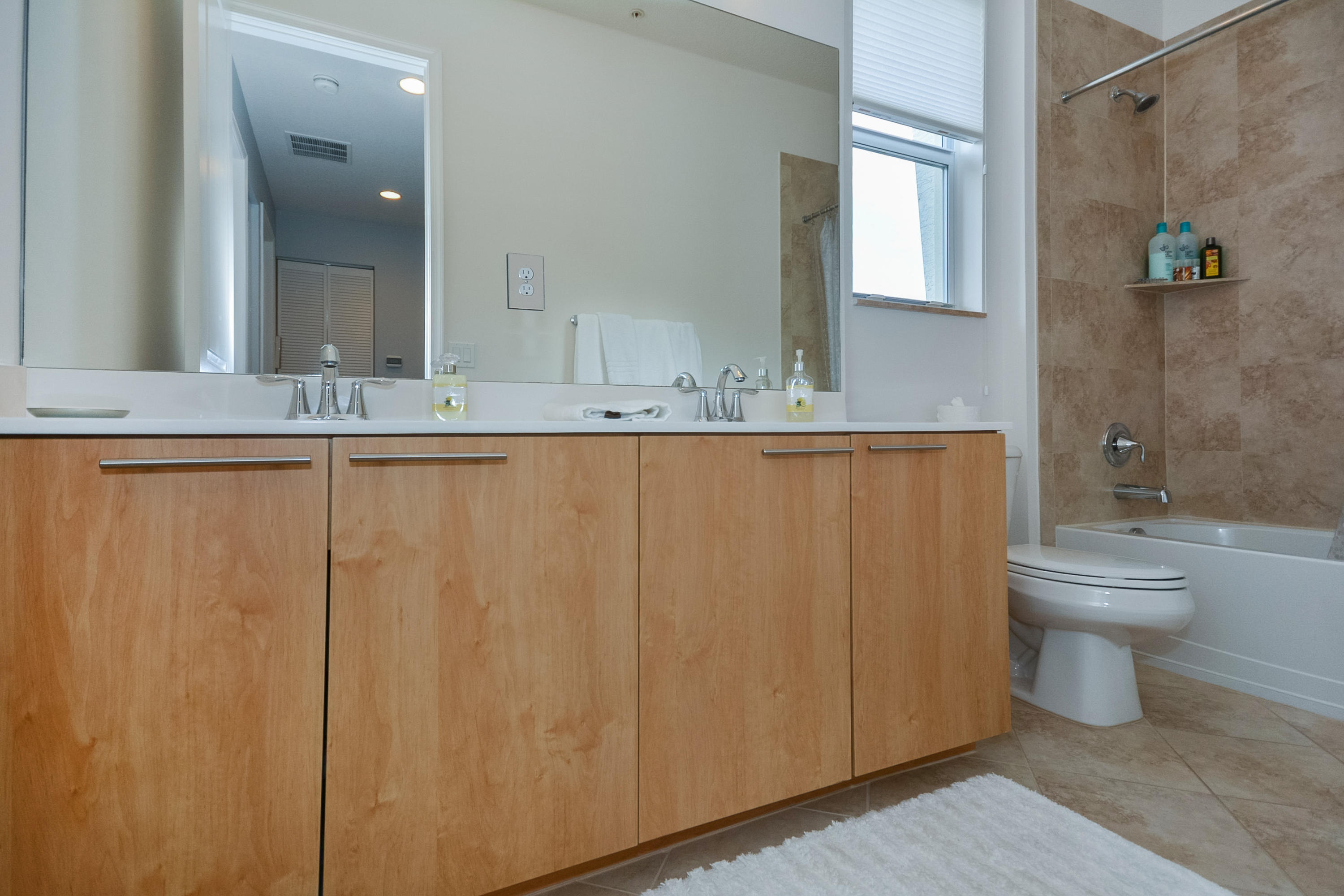 5052 Northwest 16th Way Boca Raton, FL 33431 - Photo 12 of 23 5052_nw_16th_way_MLS_HID1076407_ROOMbath