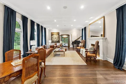 $4,795,000 | 33 Dromara Road, Ladue, MO 63124