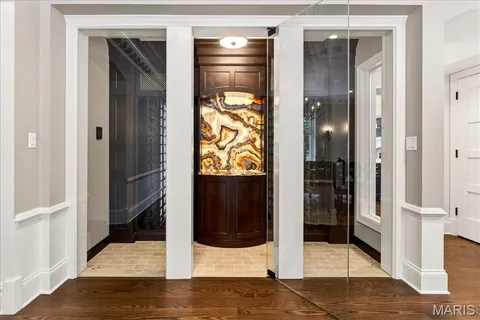 $4,795,000 | 33 Dromara Road, Ladue, MO 63124