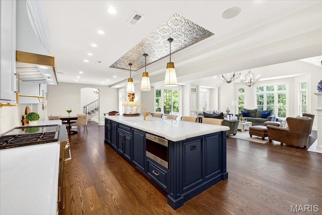 33 Dromara Road Ladue, MO 63124 - Photo 17 of 83