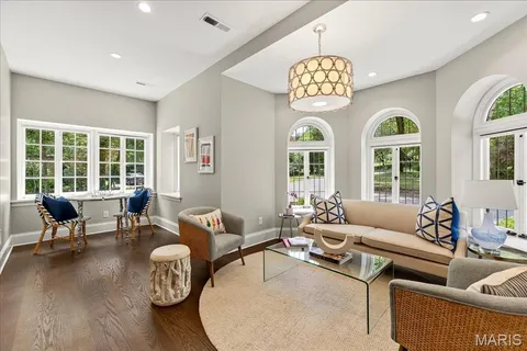 $4,795,000 | 33 Dromara Road, Ladue, MO 63124