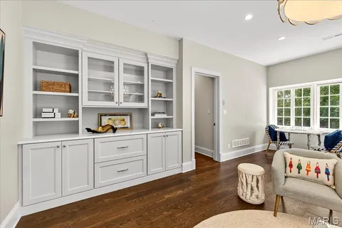 $4,795,000 | 33 Dromara Road, Ladue, MO 63124