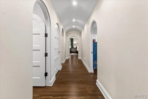 $4,795,000 | 33 Dromara Road, Ladue, MO 63124