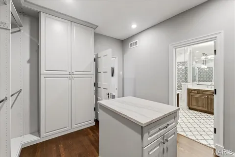 $4,795,000 | 33 Dromara Road, Ladue, MO 63124