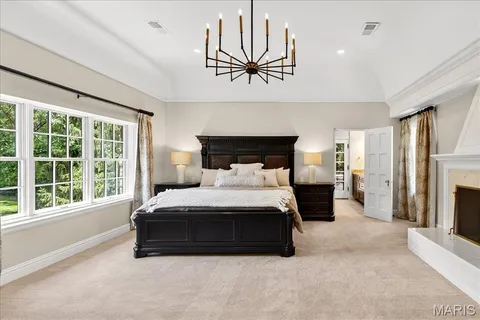 $4,795,000 | 33 Dromara Road, Ladue, MO 63124