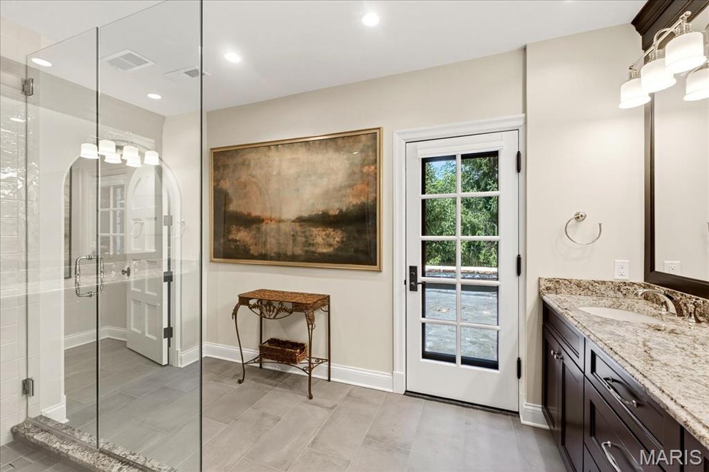 33 Dromara Road Ladue, MO 63124 - Photo 51 of 83