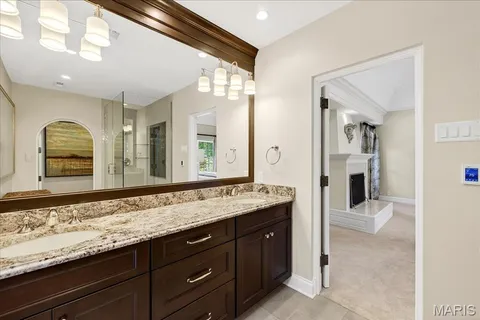 $4,795,000 | 33 Dromara Road, Ladue, MO 63124