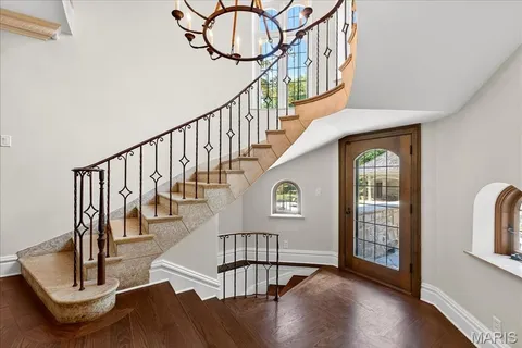 $4,795,000 | 33 Dromara Road, Ladue, MO 63124