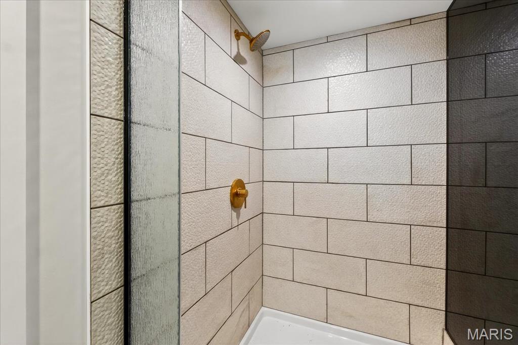 33 Dromara Road Ladue, MO 63124 - Photo 69 of 83