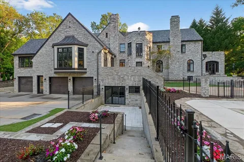$4,795,000 | 33 Dromara Road, Ladue, MO 63124