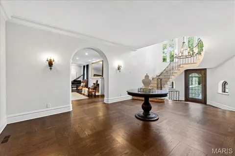 $4,795,000 | 33 Dromara Road, Ladue, MO 63124