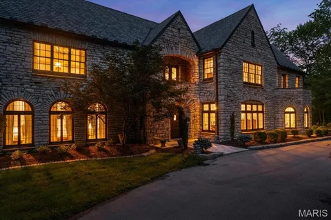 $4,795,000 | 33 Dromara Road, Ladue, MO 63124