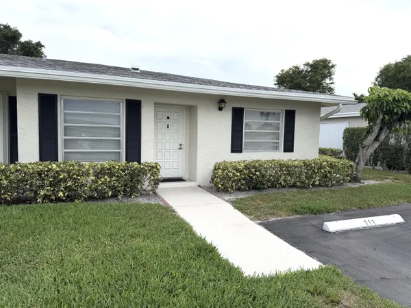 $2,150 | 2520 Pansy Lane, Unit D, Delray Beach, FL 33445