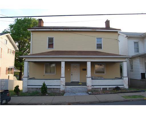 604 Walnut Street Irwin, PA 15642 - Photo 1 of 5 Exterior Front.