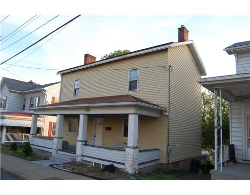 604 Walnut Street Irwin, PA 15642 - Photo 2 of 5 Exterior Front.