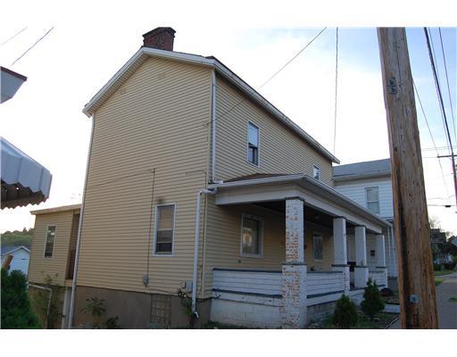 604 Walnut Street Irwin, PA 15642 - Photo 3 of 5 Exterior Front.