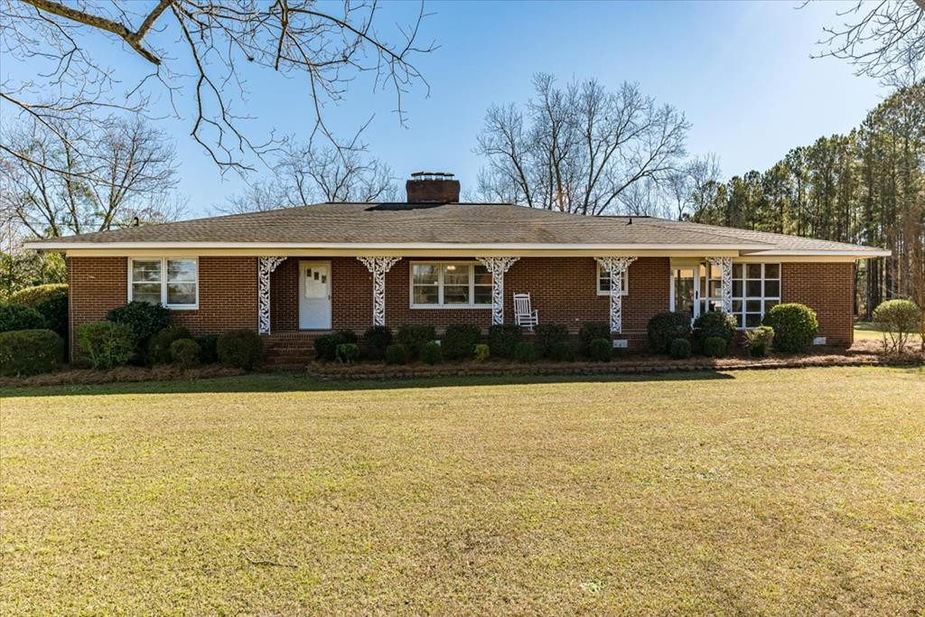 1041 Cedar Road Matthews, GA 30818 - Photo 1 of 47 Main View
