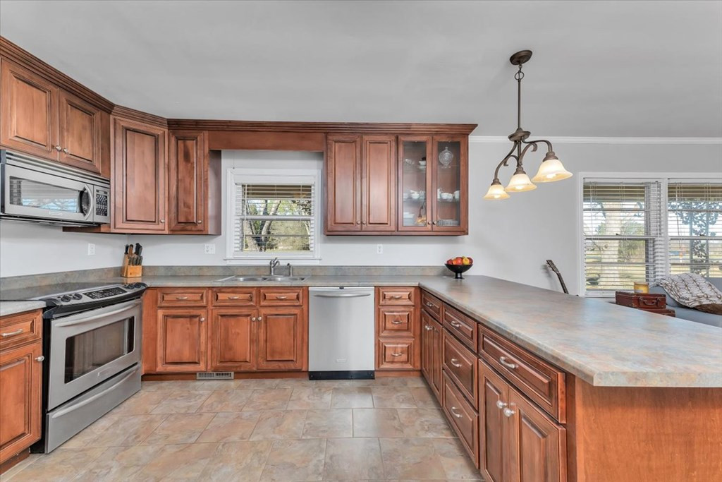 1041 Cedar Road Matthews, GA 30818 - Photo 16 of 47