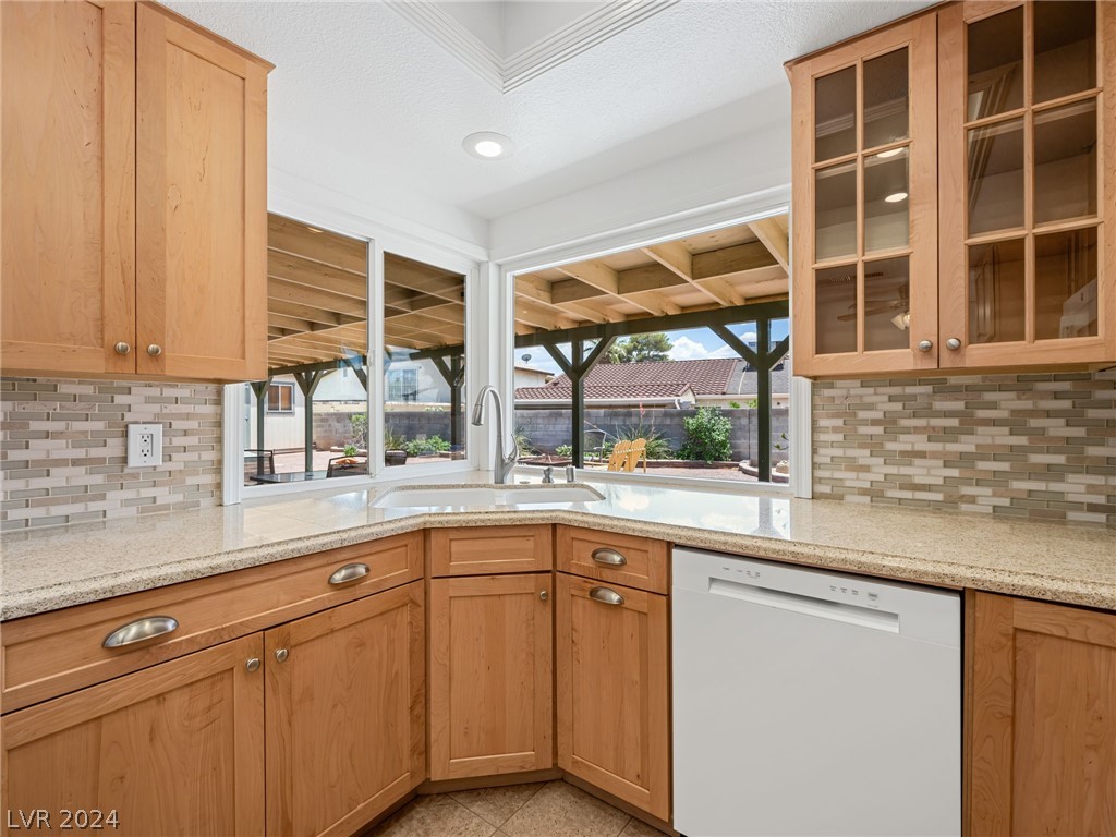 4445 Clear Brook Place Las Vegas, NV 89103 - Photo 15 of 56