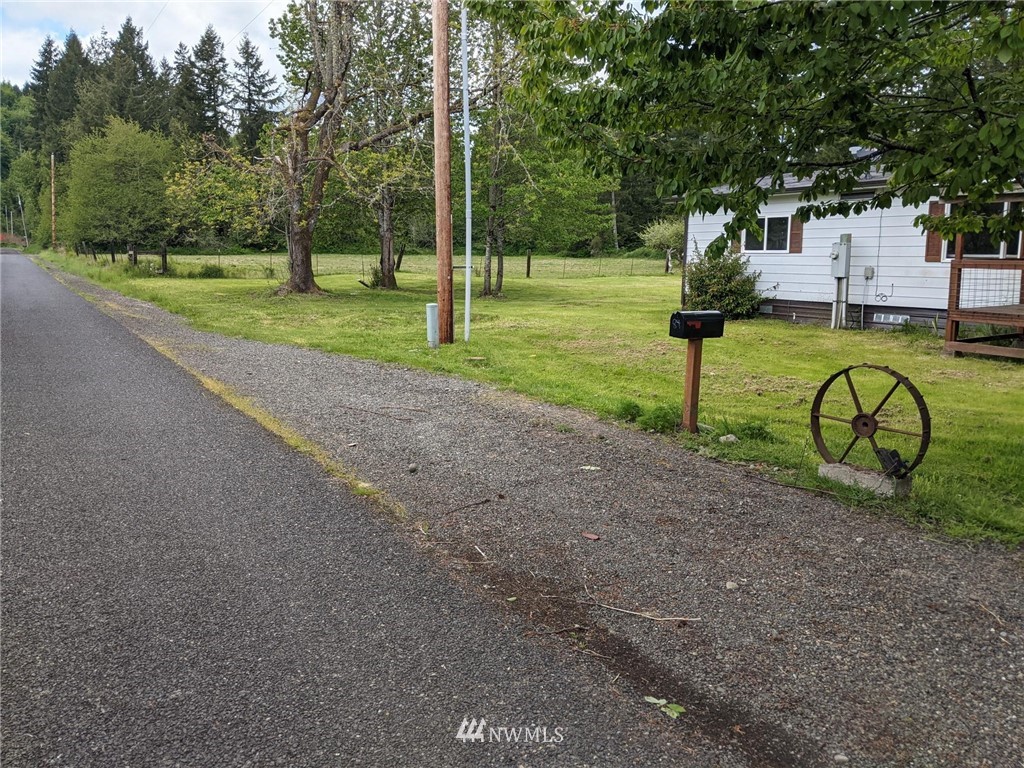84 Lewis Road Oakville, WA 98568 - Photo 1 of 32 Gallery Image 1