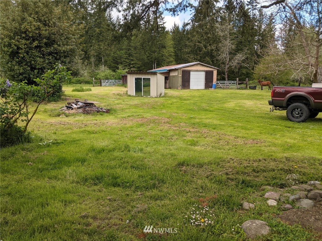 84 Lewis Road Oakville, WA 98568 - Photo 4 of 32 Gallery Image 4