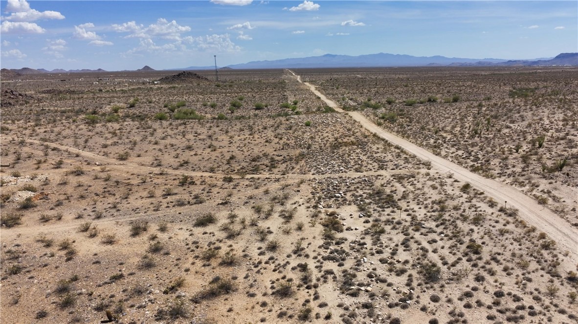 10638 Cascabel Road Yucca, AZ 86438 - Photo 38 of 60 Gallery Image 38