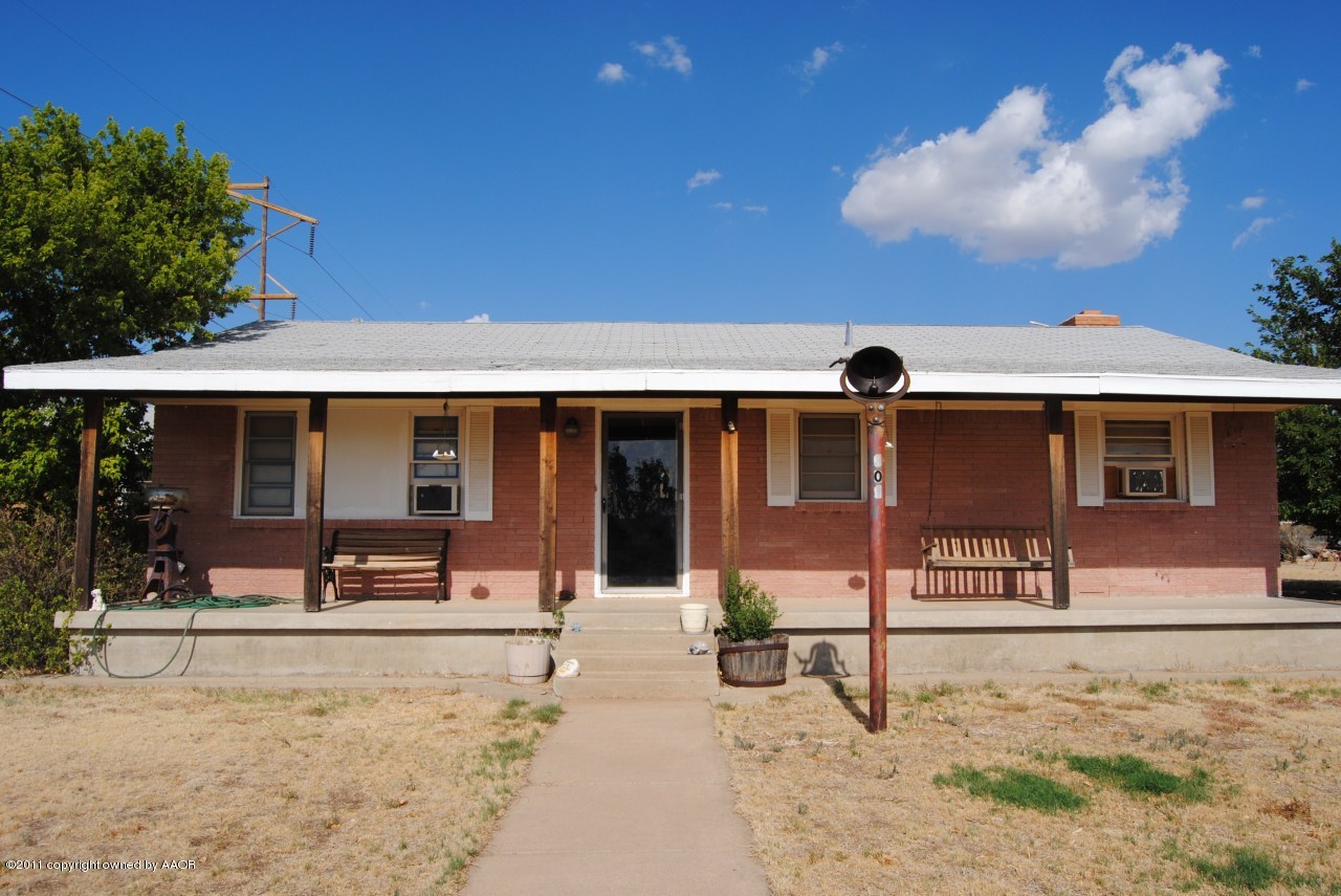 101 Geronimo Road Amarillo, TX 79108 - Photo 1 of 27 Front View