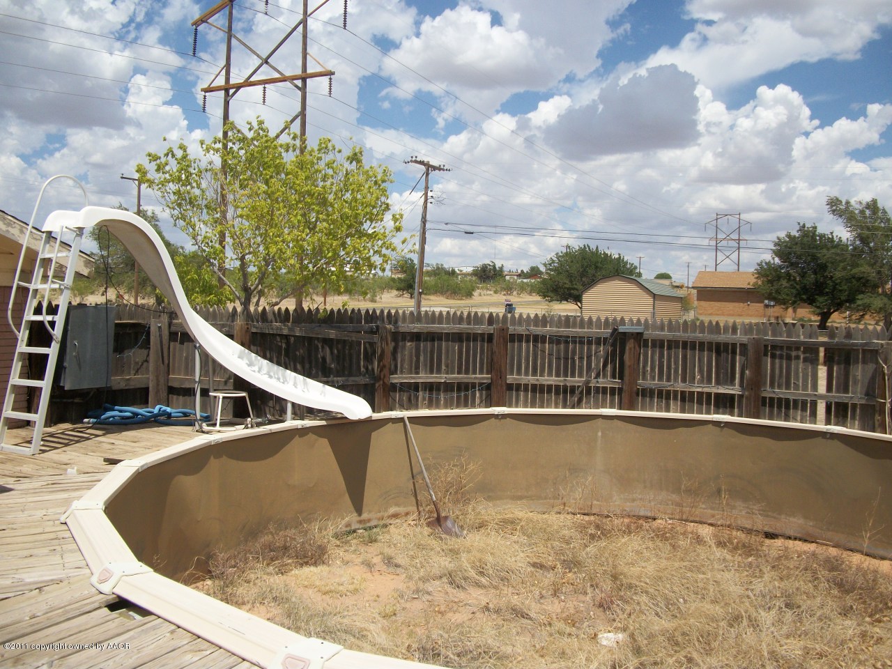 101 Geronimo Road Amarillo, TX 79108 - Photo 19 of 27 Pool area with a slide