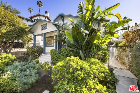 $1,395,000 | 852 Venezia Avenue, Venice, CA 90291