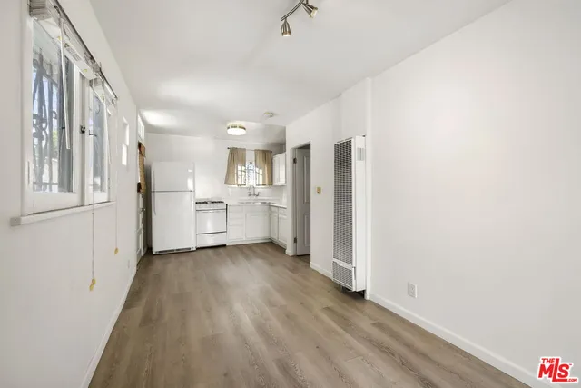 $1,395,000 | 852 Venezia Avenue, Venice, CA 90291