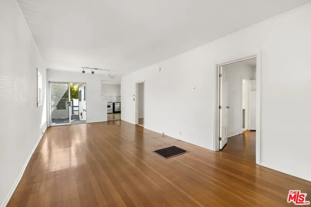 $1,395,000 | 852 Venezia Avenue, Venice, CA 90291