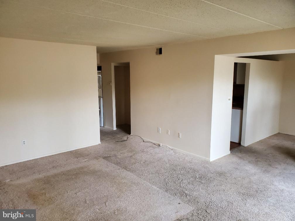 5659 Harpers Farm Road, Unit D Columbia, MD 21044 - Photo 5 of 15 LR/DR
