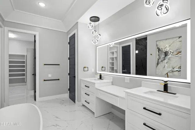 $670,000 | 5421 Doug Allan, El Paso, TX 79932