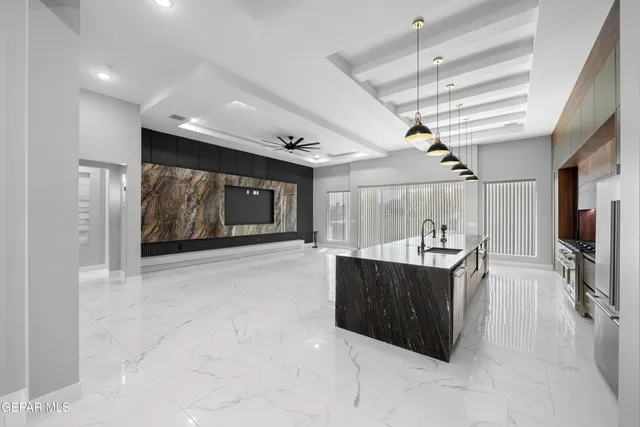 $670,000 | 5421 Doug Allan, El Paso, TX 79932