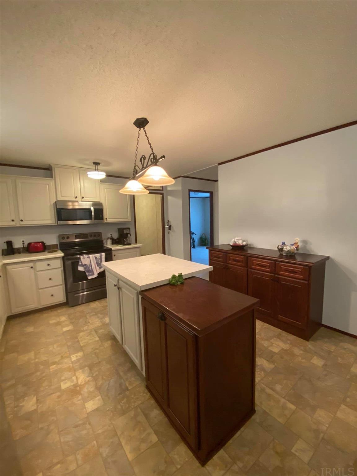 2809 South Happy Hollow Road Bloomfield, IN 47424 - Photo 11 of 28 Gallery Image 11