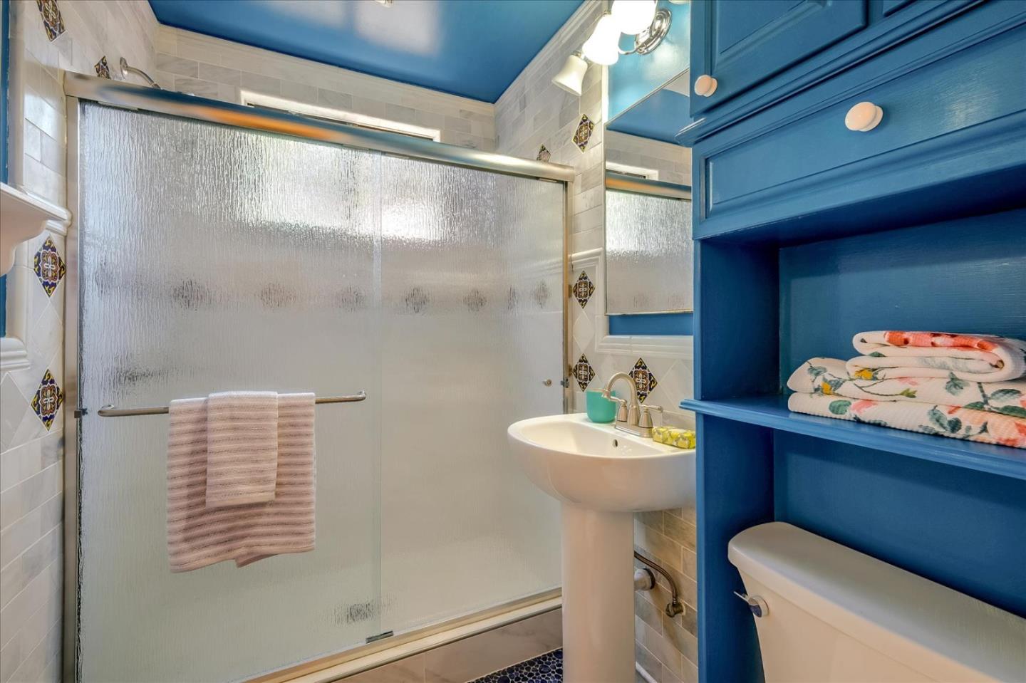 3200 Gross Road Santa Cruz, CA 95062 - Photo 13 of 17 Gallery Image 13