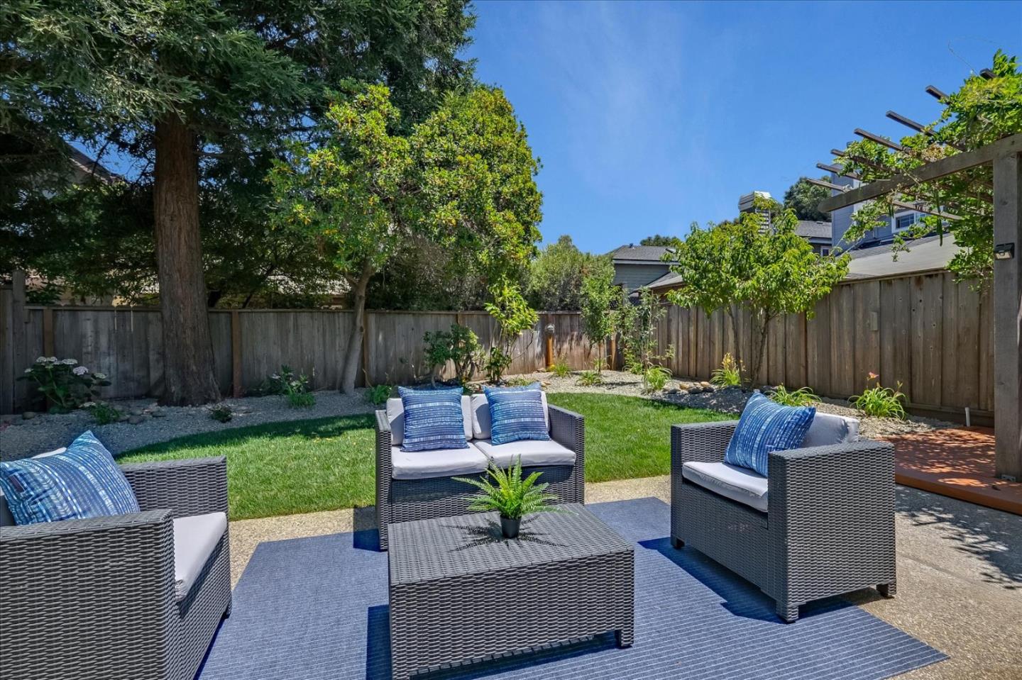 3200 Gross Road Santa Cruz, CA 95062 - Photo 17 of 17 Gallery Image 17