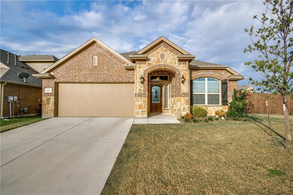 500 Salida Road Fort Worth, TX 76052 - Photo 1 of 1 front view of a house with a yard