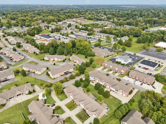 $425,000 | 1818 Memorial Drive, Unit 41, Clarksville, TN 37043