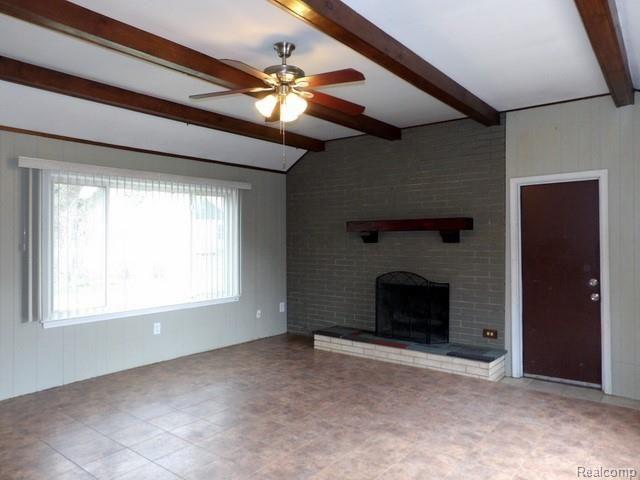 15529 Champaign Road Allen Park, MI 48101 - Photo 31 of 40 CEILING FAN!