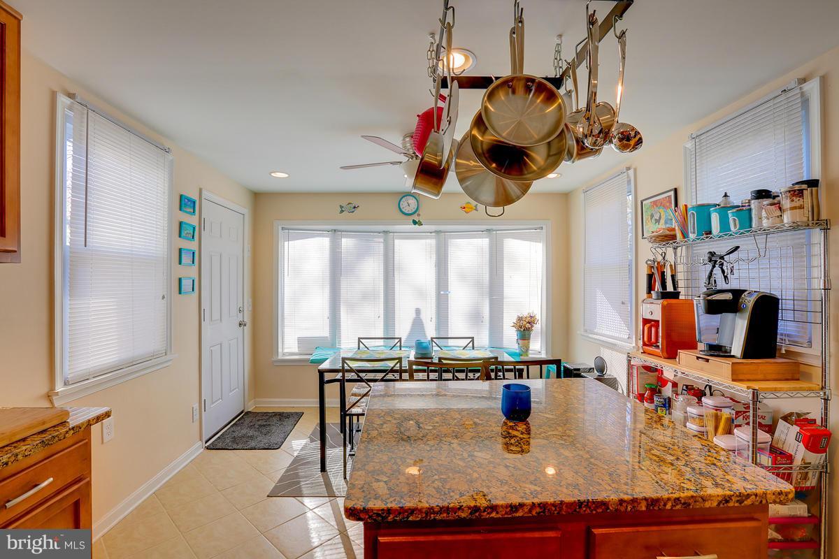 4515 Raspe Avenue Baltimore, MD 21206 - Photo 11 of 30 Kitchen