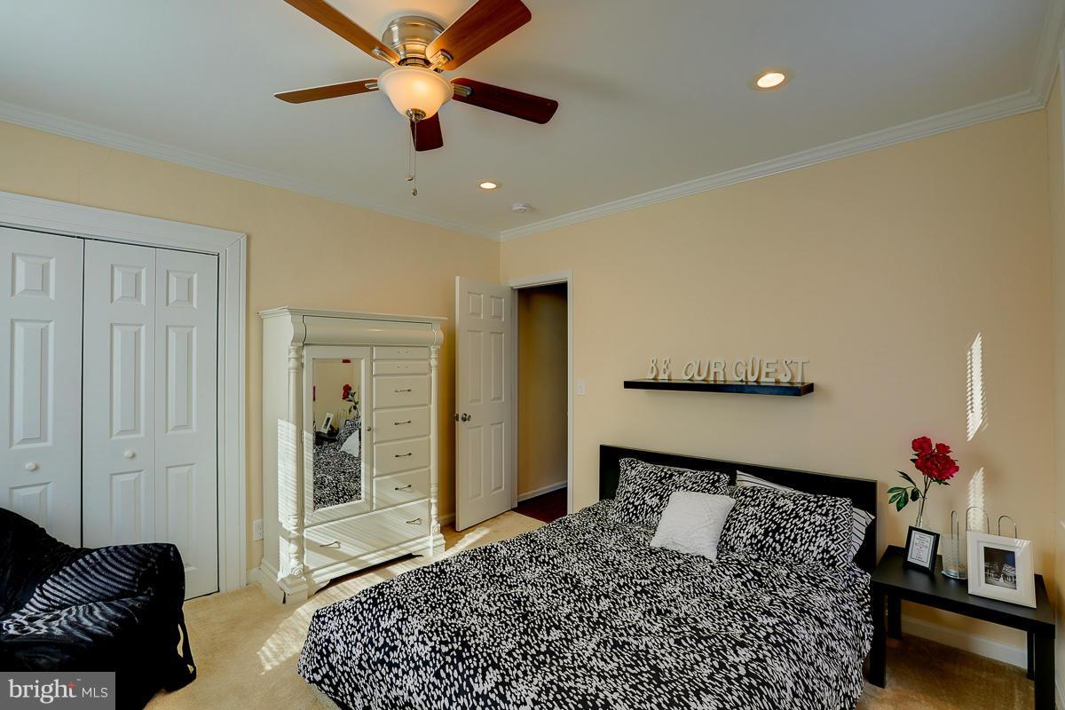 4515 Raspe Avenue Baltimore, MD 21206 - Photo 18 of 30 Bedroom